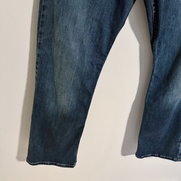 Wrangler - Dark Blue Relaxed Boot Jeans - Picture 2 of 4